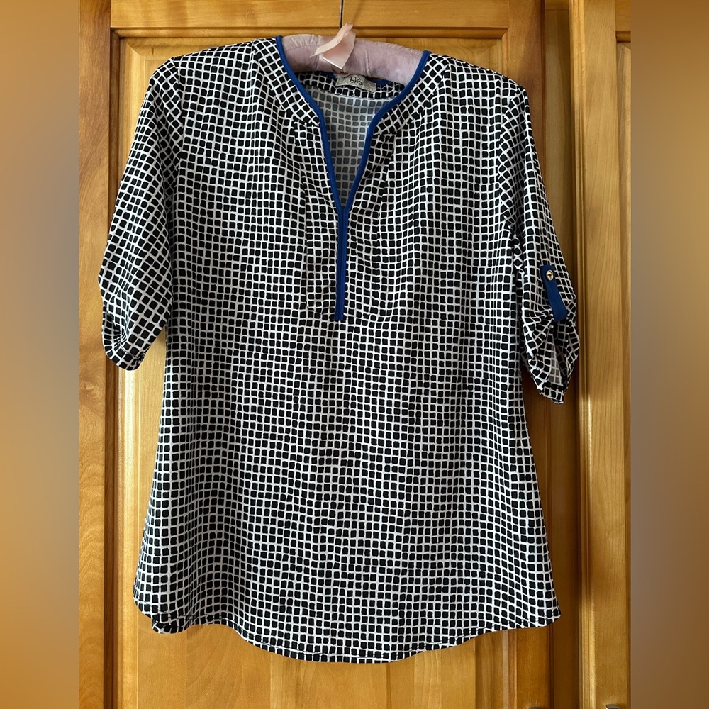 Women's Ivy Ridge top size M/L, 3/4 sleeve